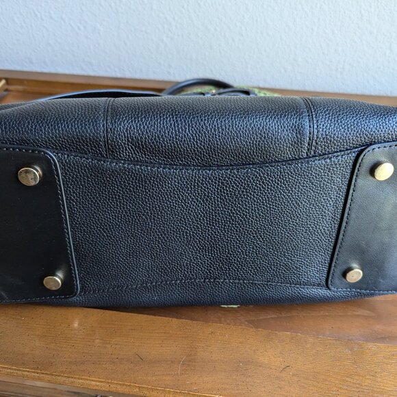 Michael Kors Black Satchel Lg with Gold hardware - Picture 6 of 9